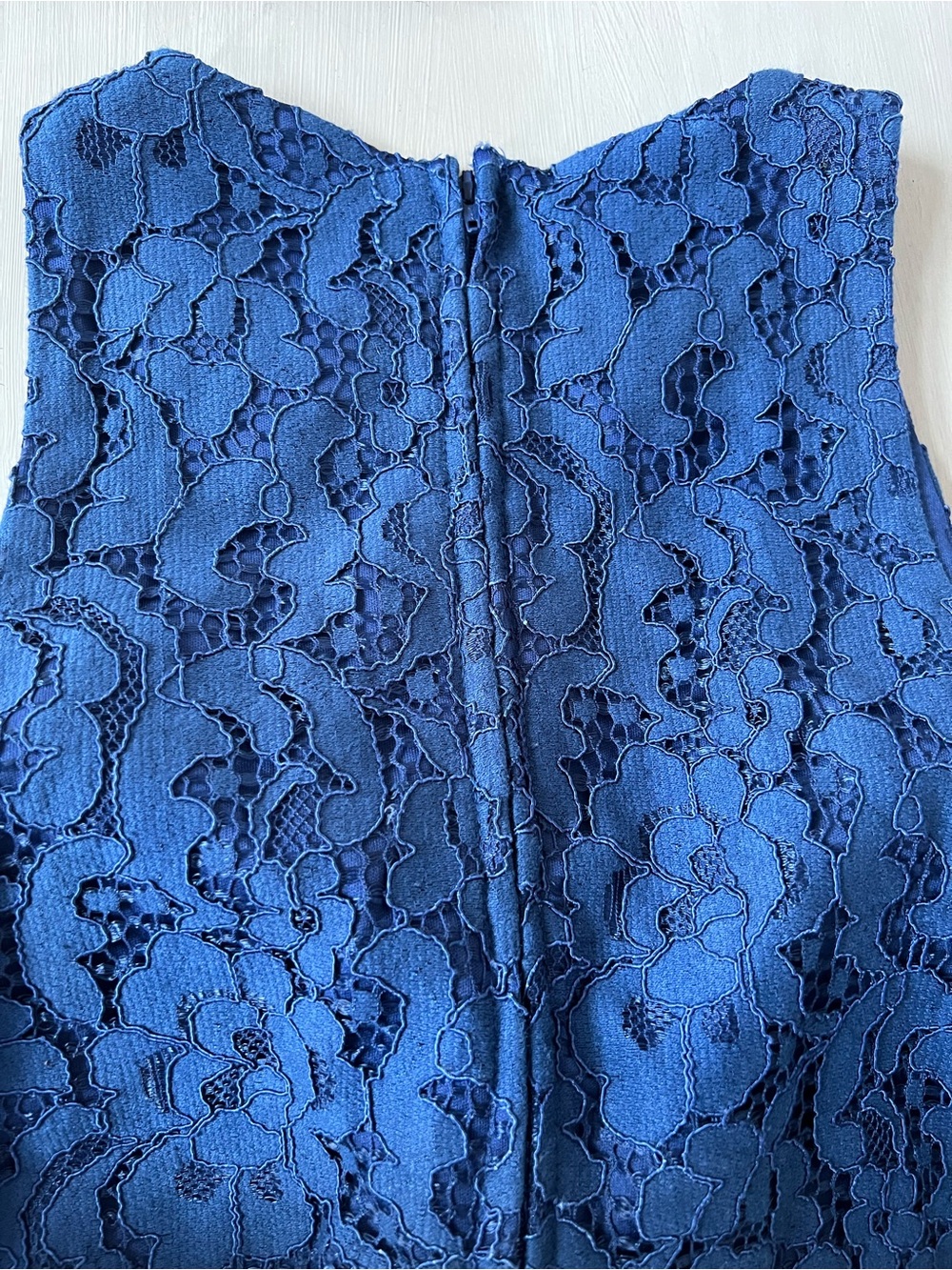 Mac Duggal Navy Lace Open Back Cutout Gown Mermaid Prom Formal Dress Size 4 - Picture 6 of 7